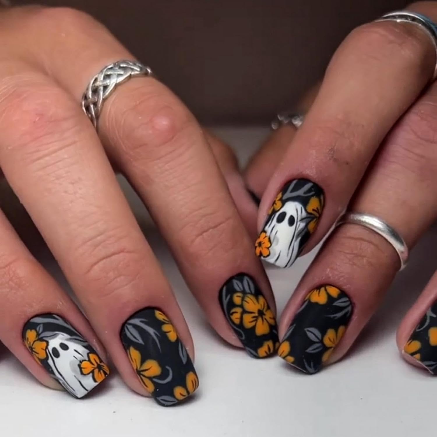 Halloween Press on Nails Yellow Flower Fake Nails Short Square Shape Cute Ghost Glue on Nails Black False Nail Glossy Reusable Holiday Acrylic Monster Nail for Women Girls Manicure 24pcs