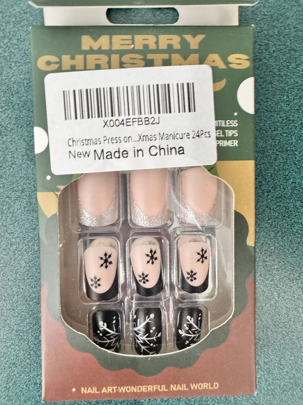 Christams Press on Nails Square - Medium Fake Nails with Snowflake Design - WInter, Black French Tip False Nails for Women 24 Pcs